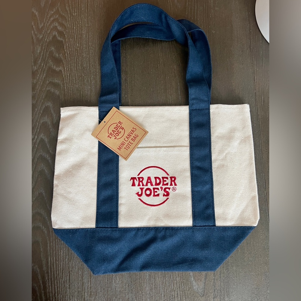 Trader Joe’s ⭐️Limited Edition⭐️ Mini Can as Tote
